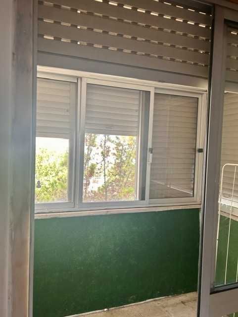 T2 Luminoso na Damaia de Cima — Amadora (Perto do Pingo Doce e CP)