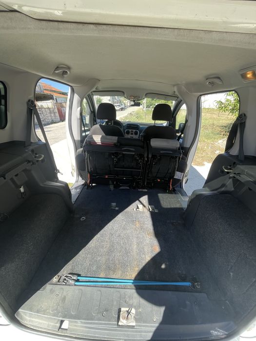 Fiat Fiorino 5 lugares