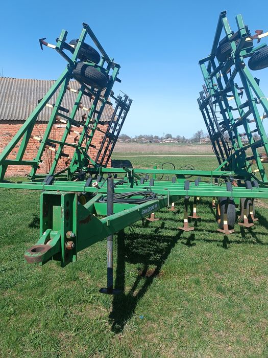 Культиватор John Deere 960