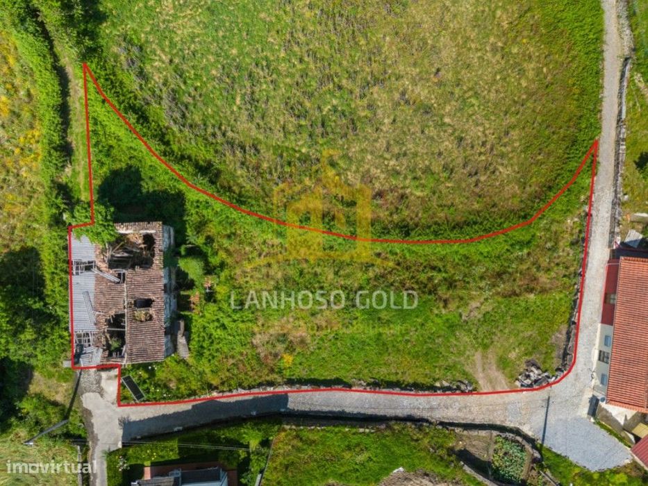 Terreno urbano com projeto aprovado - Vila Verde