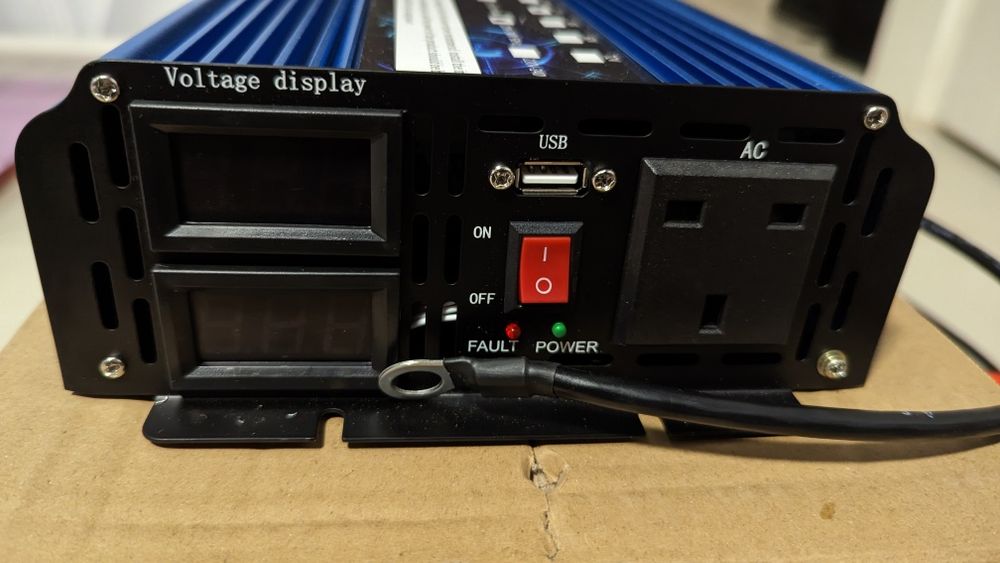 Інвертор чиста синусоїда 4000W,  24/220V з Англії