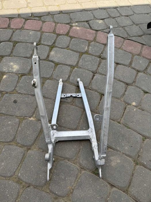 stelaz subframe zadupek tylni tyl airboxa suzuki rmz 450 r 08-17