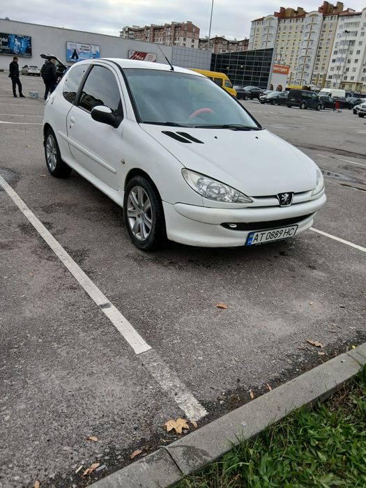 Peugeot 206 1.1 2004р