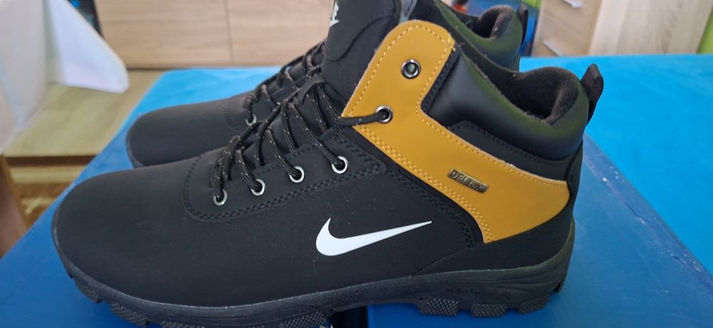 buty sportowe ocieplane NIKE 45