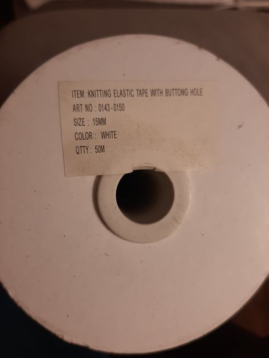 Taśma gumka dzianinowa z dziurkami
