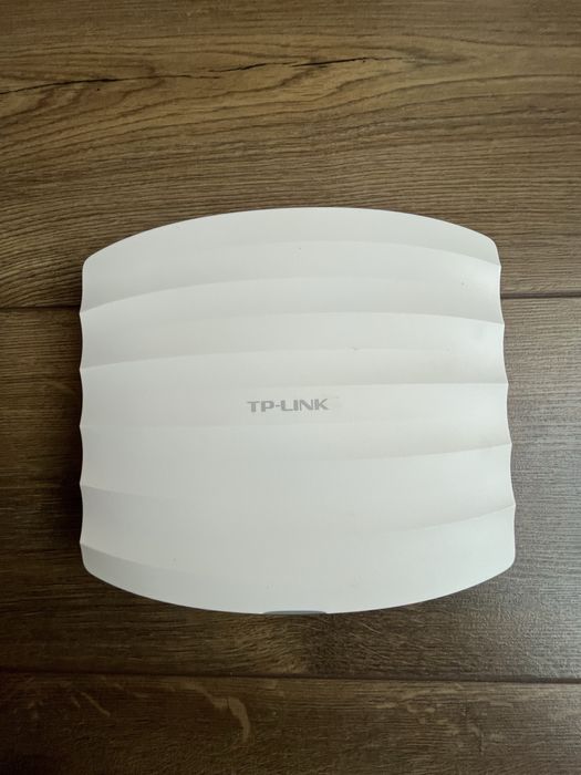 TP-Link AC1200 (TL-AP1200C PoE/DC)
