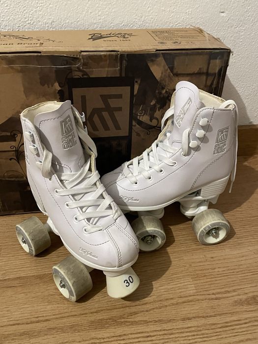Patins de 4 rodas tamanho 30