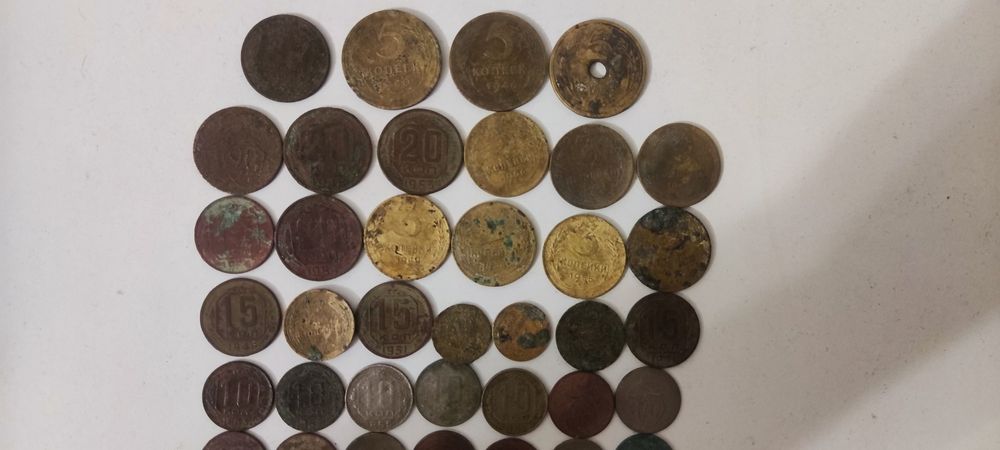 Монеты, крестики нательные иконки одним лотом