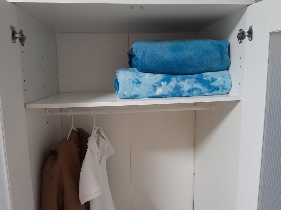 Roupeiro branco Ikea