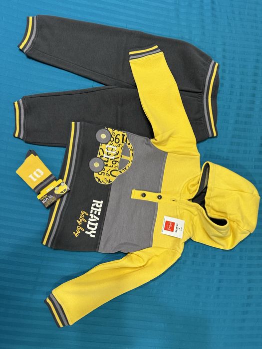 Костюмчик на флісі 12-18 м