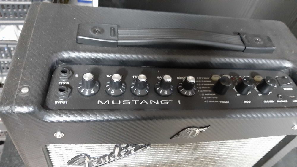 Wzmacniacz Fender Mustang karta USB Gitara Bas Kolumna  Głośnik 20W + dodatkowe