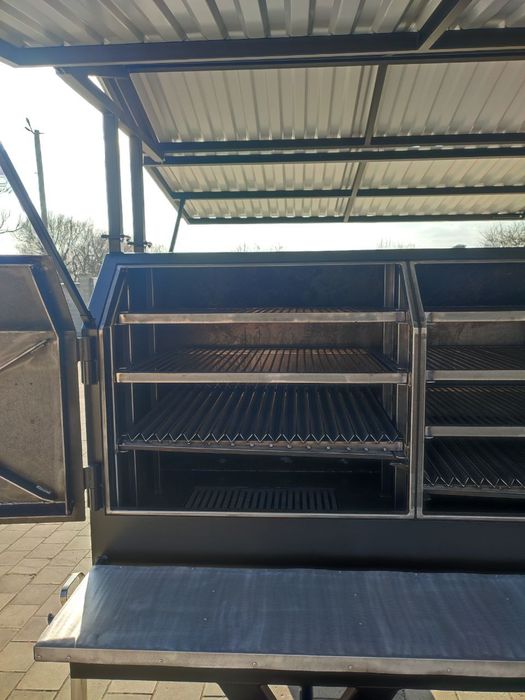 Бочка барбекю гриль BBQ смокер на причепі