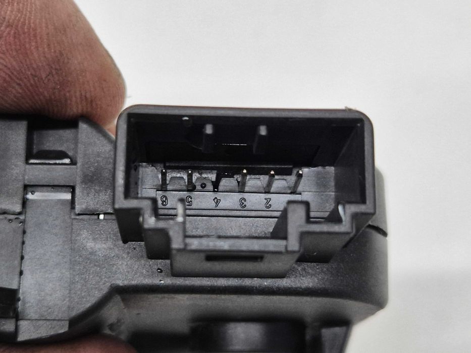 vw touran caddy golf v altea octavia II a3 silniczek klap nagrzewnicy