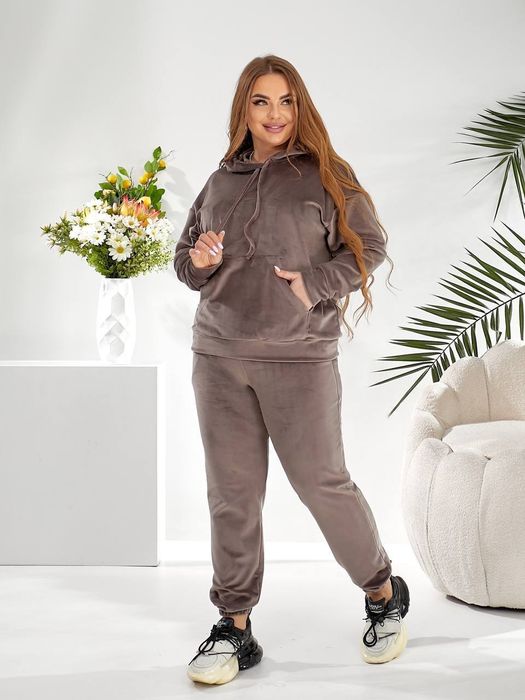 Костюм двійка велюровий