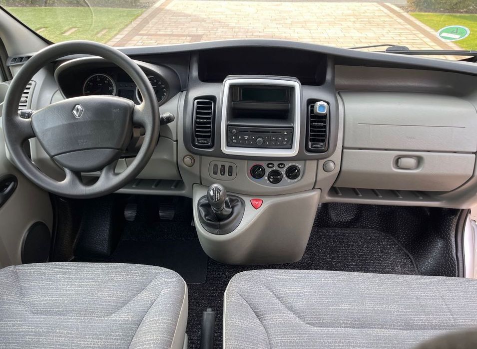 Renault Trafic 2012р 2.0 дизель пасажир 9 місць