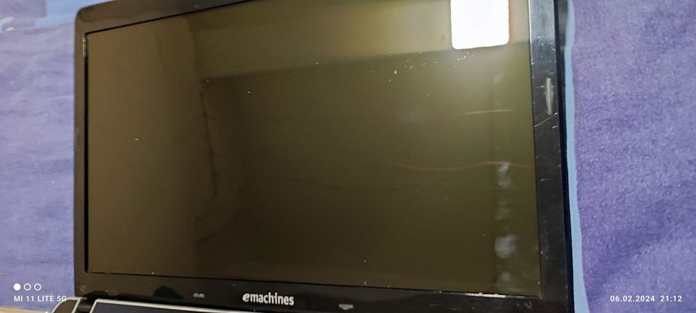 Дисплей на ноутбук emachines e440