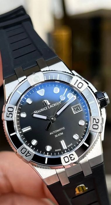 Годинник Maurice Lacroix AIKON Venturer 38mm AI6057-SSL20-330-2