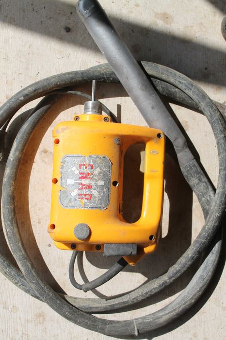 Wibrator do betonu     czytać opis