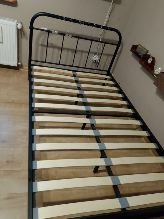 Łóżko metalowe nowe plus materac nowy