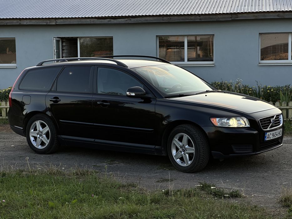 Volvo V50 2009рік 1.6дизель не фарбована