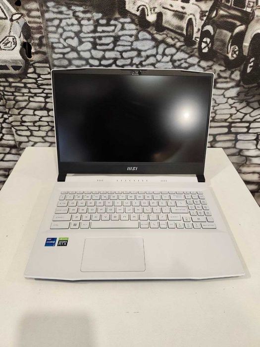 MSI Sword 15 A12UE-605