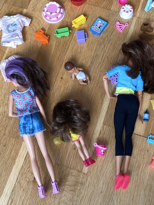 Lalki Barbie bobas Chelsea Skipper i ruchoma Teresa z akcesoriami