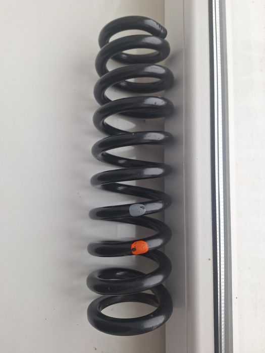 Задняя пружина Lexus GSIV, б/у 2012