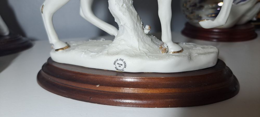 Cavalo em ceramica
