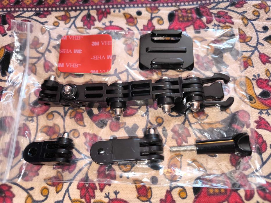 Крепление держатель екшн камер на мото шлем подбородок GoPro и других