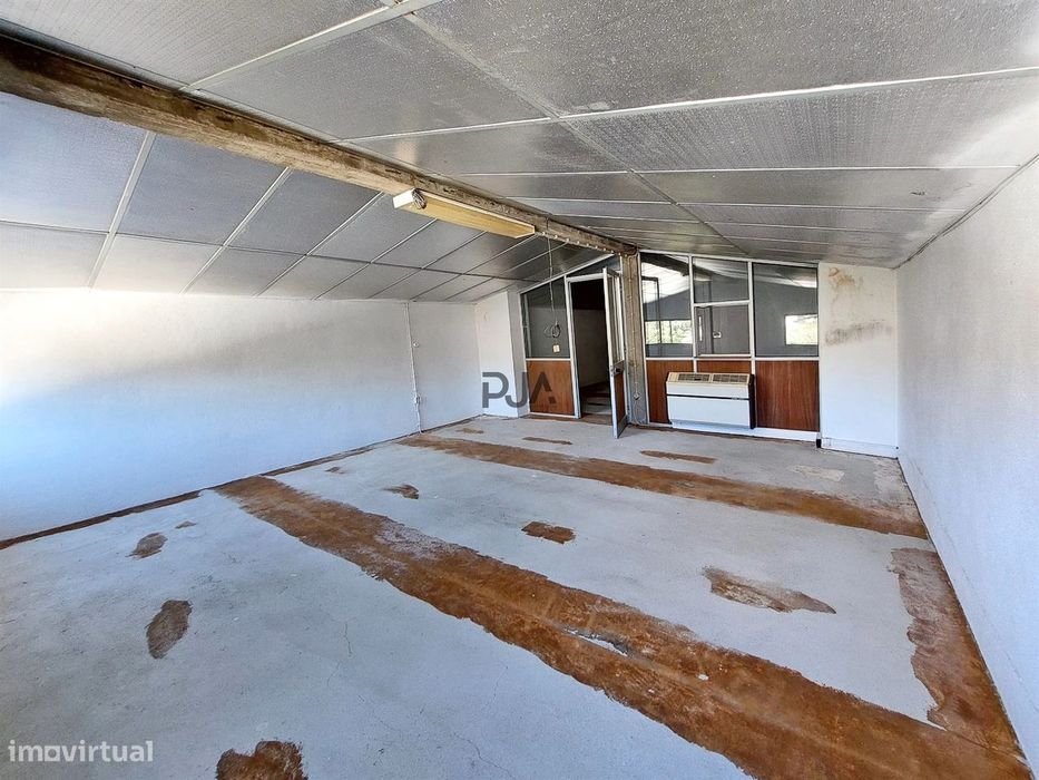 Sótão / Arrecadação para Arrendar em Mangualde