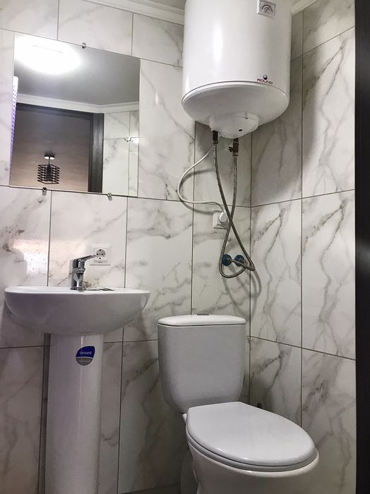 Подобово посуточно, квартира-студія. Центр. Недалеко озеро. Власник.