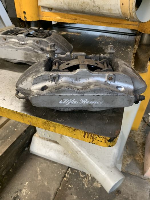 Zaciski brembo 330mm alfa 159