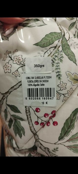 JOGO DE EDREDÃO NOVO Lameirinho,
Reversível, Cetim de Algodão