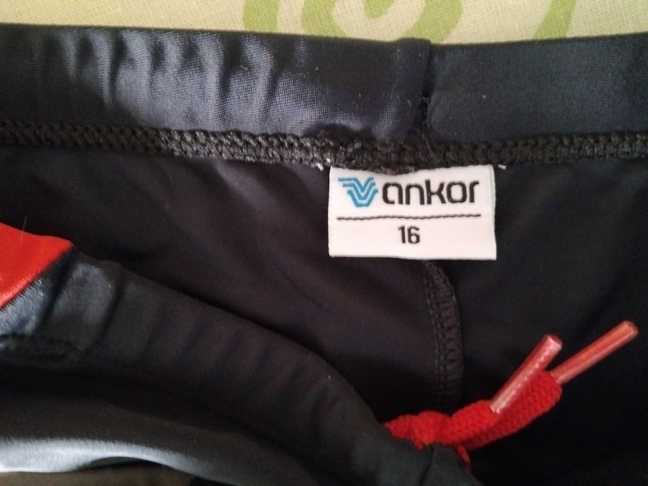 2 Boxers Ankor e INQ Natação Rapaz T16 e T14