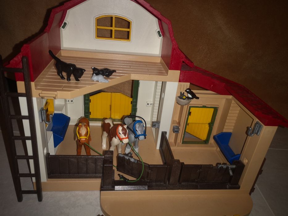 Playmobil Country 6927 stadnina koni kucyków komplet +gratis