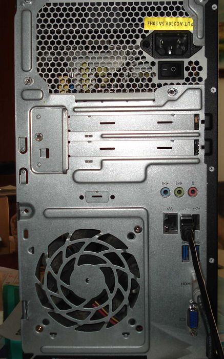 Mini torre HP 460-p000np + Monitor Huawei AD80HW