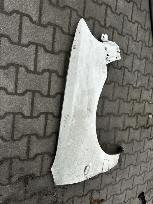 Błotnik Audi A4B5 Prawy przód Lift A4 B5 FL
