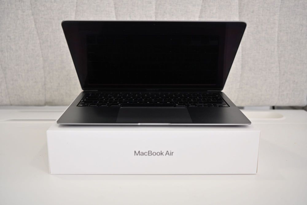 Apple Macbook Air M1 - Space Grey509381272468213762