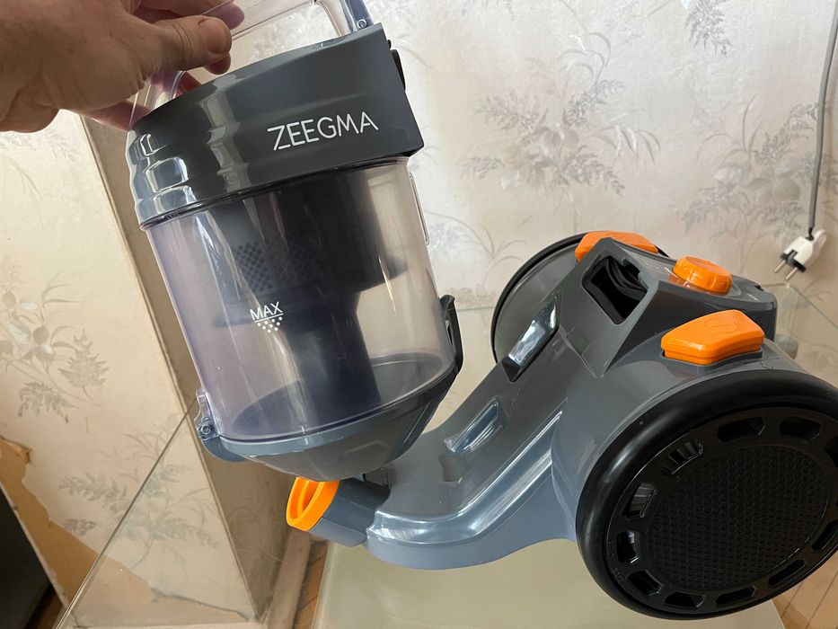 Циклонний пилосос без мішка Zeegma Zonder Jet ( без гофры и насадок ).