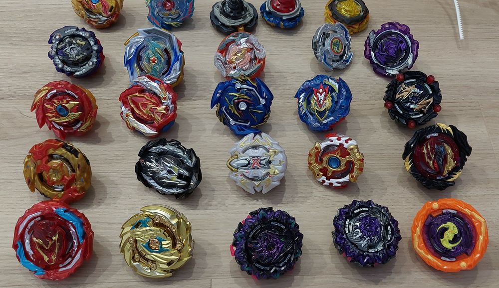 Bayblades 28 Unidades + 2 Lançadores