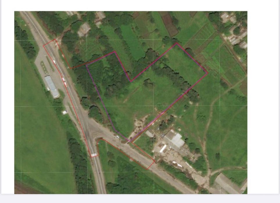 Фасад чудова земельна ділянка комерційного призначення