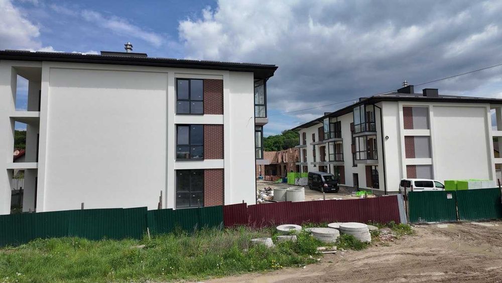 Продам 2 кімнатну Винники 62 мкв секція 4