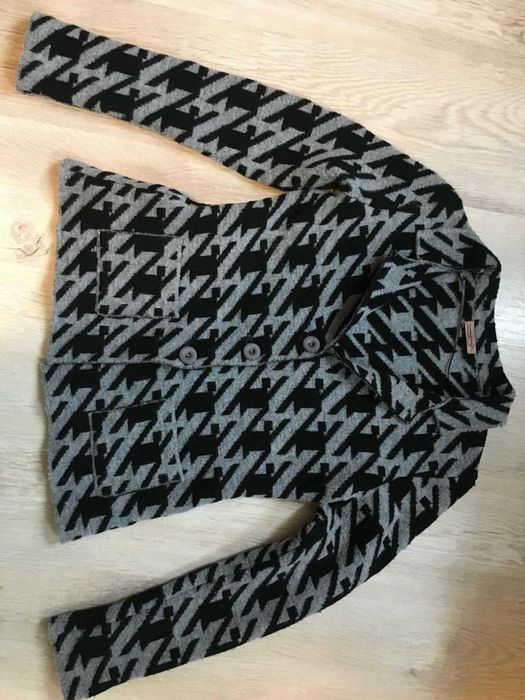 Włoski swetr ciepły miły 38 elegancki klasyka