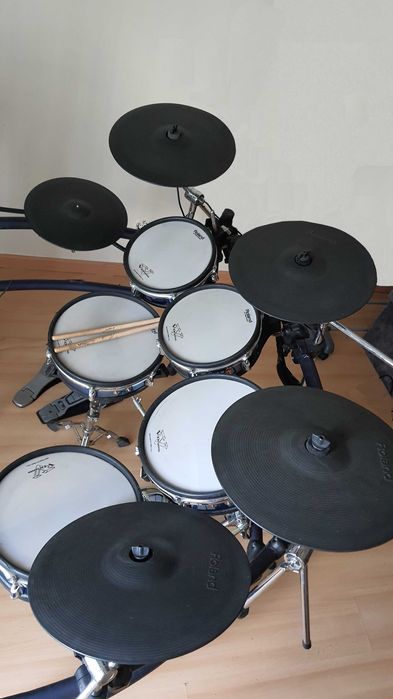 Bateria eletrónica V-Drums Roland TD-10 – Profissional - Expandido com TDW-1 + Peles Mesh + Misturadora Peavey + Pedal Duplo de Bumbo