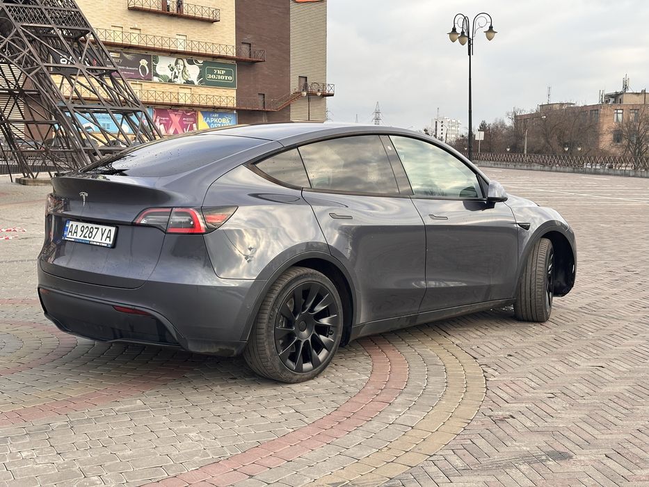 Tesla model Y long range