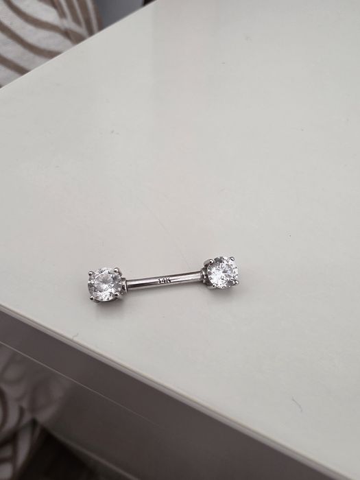Piercing ouro branco