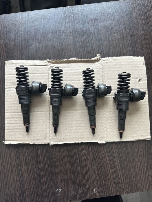 Насос форсунка 038130073 AG BQ BN BQ Форсунки Vw т 5 BXE BKC BLS 1.9 Т5 транспортер 2.5 2.0