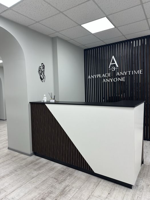 Ресепш / стійка в ідеальному стані