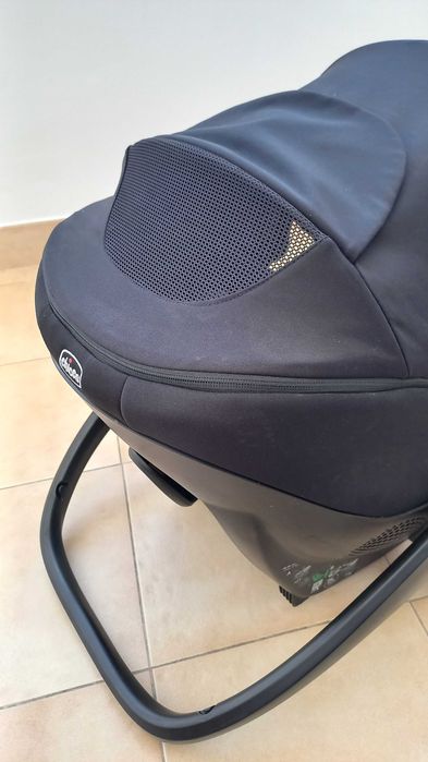 Ovo Chicco Kory Plus Air I-Size preto, usado