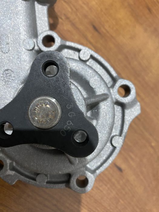 Bomba de agua Land Rover 300